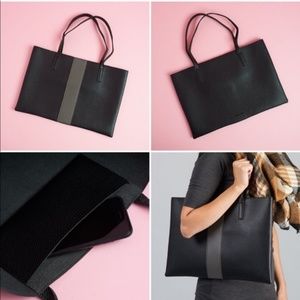 Vince Camuto Tote